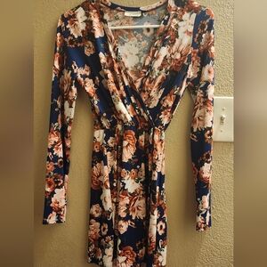 Blue and Pink Bodycon Midi Dress with V-Neck and Long Sleeves